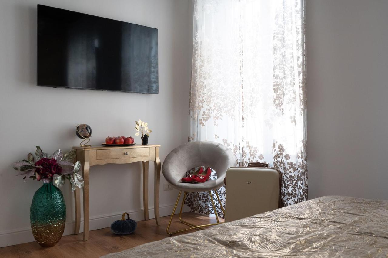 Pantheon Chic Apartment Roma Ngoại thất bức ảnh